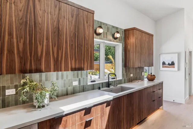 $1,995,000 | 216 1st Street East, Sonoma, CA 95476