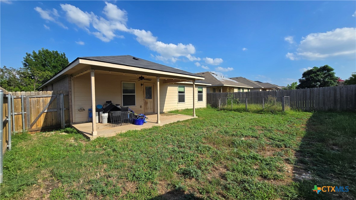 908 Starlight Drive Temple, TX 76502 - Photo 21 of 25 Backyard/porch