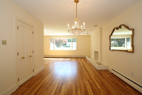 28 Highgate Road Framingham, MA 01701 - Photo 4 of 22 Gallery Image 4