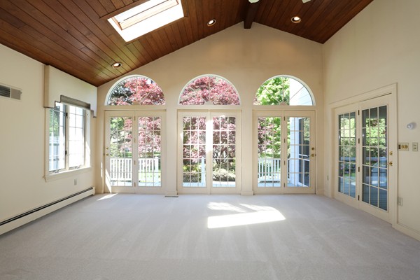 28 Highgate Road Framingham, MA 01701 - Photo 6 of 22 Gallery Image 6