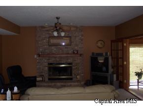 3937 Mill Stone Drive Springfield, IL 62711 - Photo 4 of 9