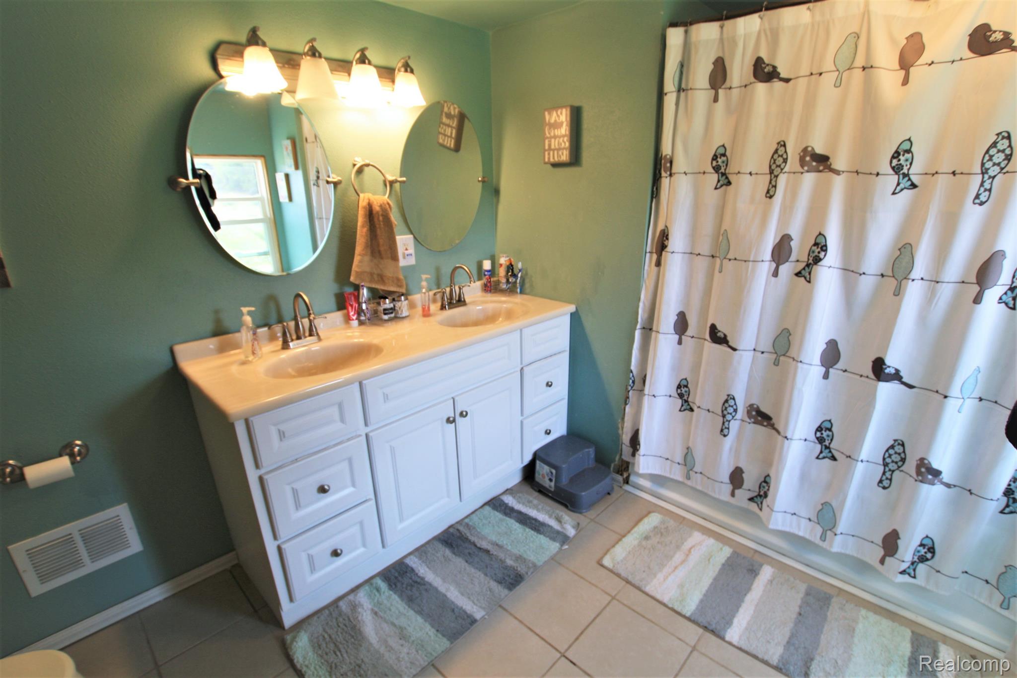 3629 Cramton Road Metamora, MI 48455 - Photo 12 of 21 Gallery Image 12