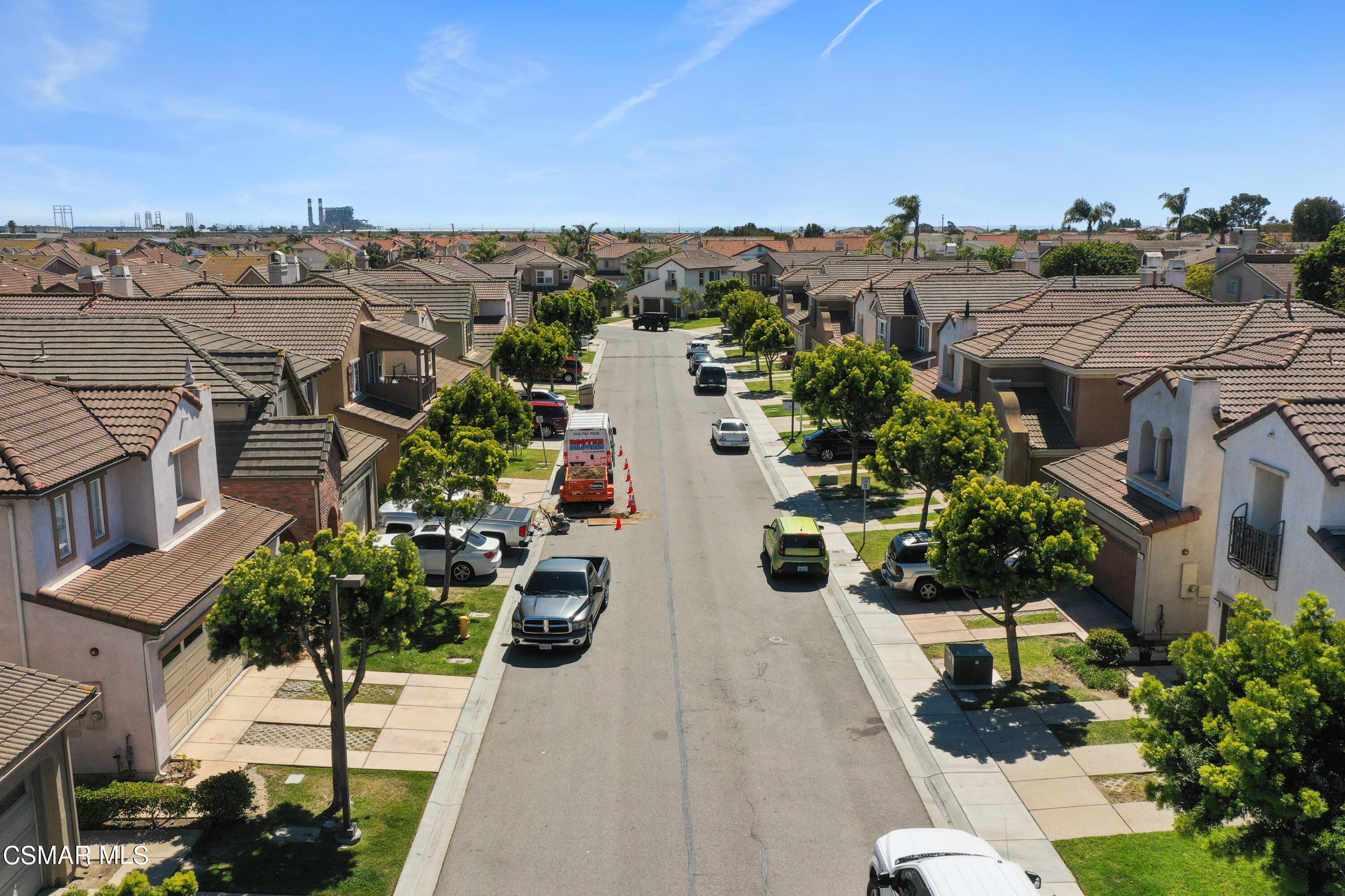 5281 Davidson Drive Oxnard, CA 93033 - Photo 27 of 38 a view of a terrace with sitting area