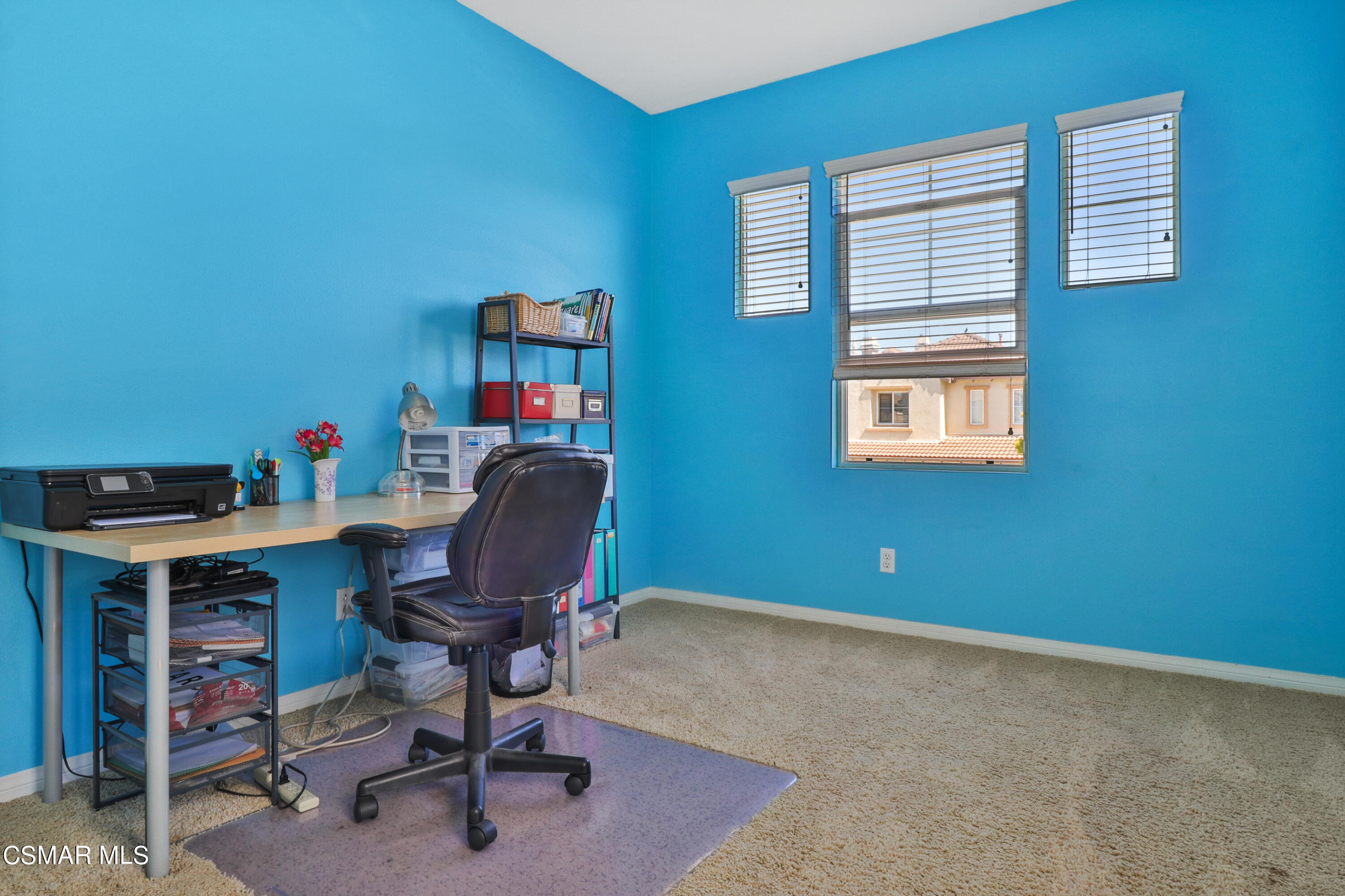 5281 Davidson Drive Oxnard, CA 93033 - Photo 30 of 38 a workspace with furniture and a window