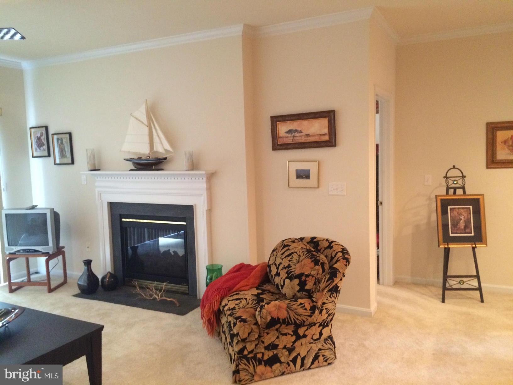 14154 Foxhall Road, Unit 2 Dowell, MD 20629 - Photo 12 of 24 Living Room