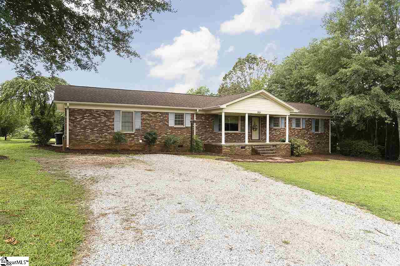 1414 Fox Squirrel Ridge Road Pickens, SC 29671 - Photo 2 of 31