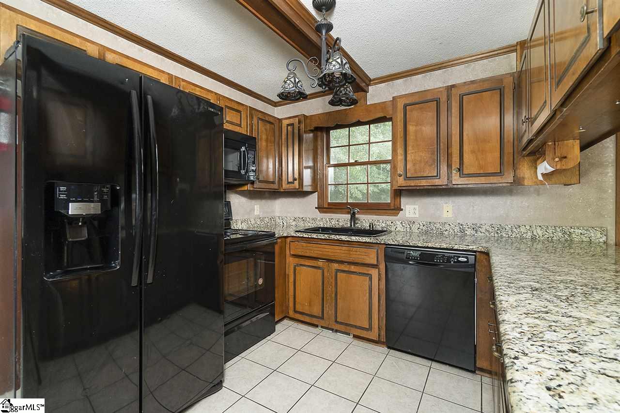 1414 Fox Squirrel Ridge Road Pickens, SC 29671 - Photo 14 of 31