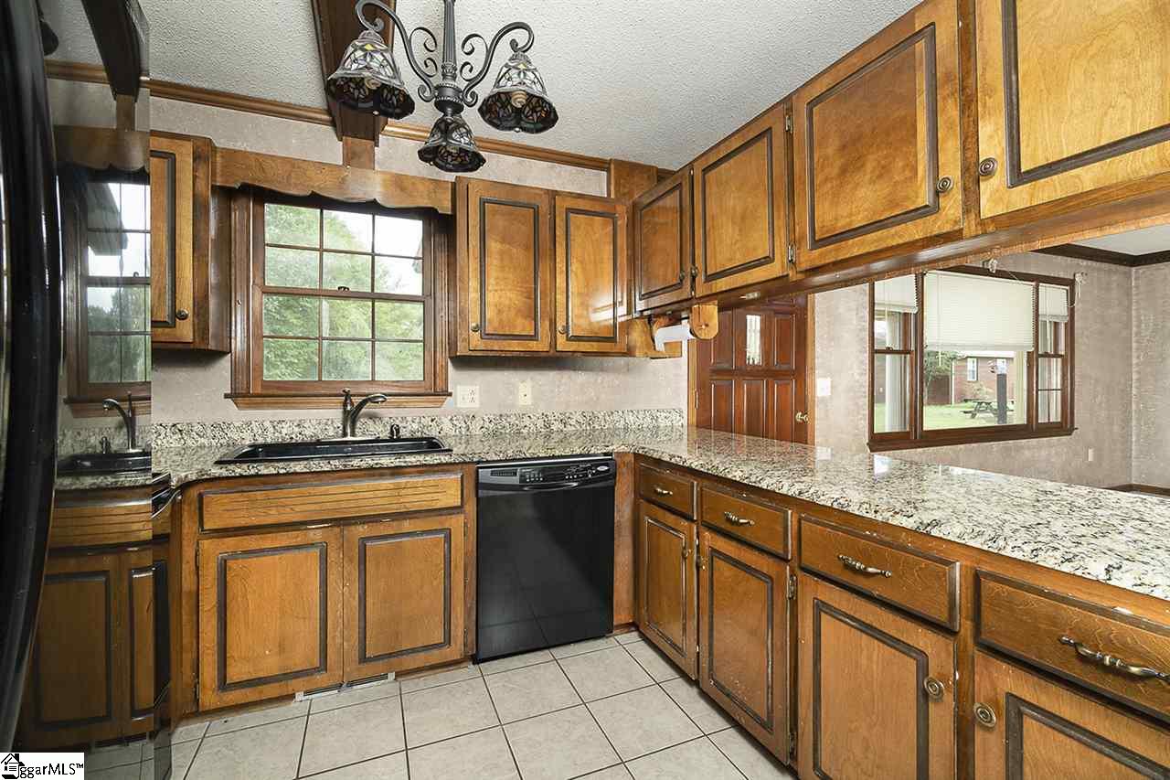 1414 Fox Squirrel Ridge Road Pickens, SC 29671 - Photo 15 of 31
