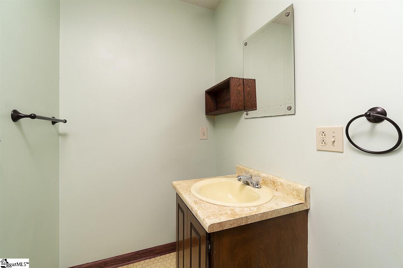 1414 Fox Squirrel Ridge Road Pickens, SC 29671 - Photo 20 of 31