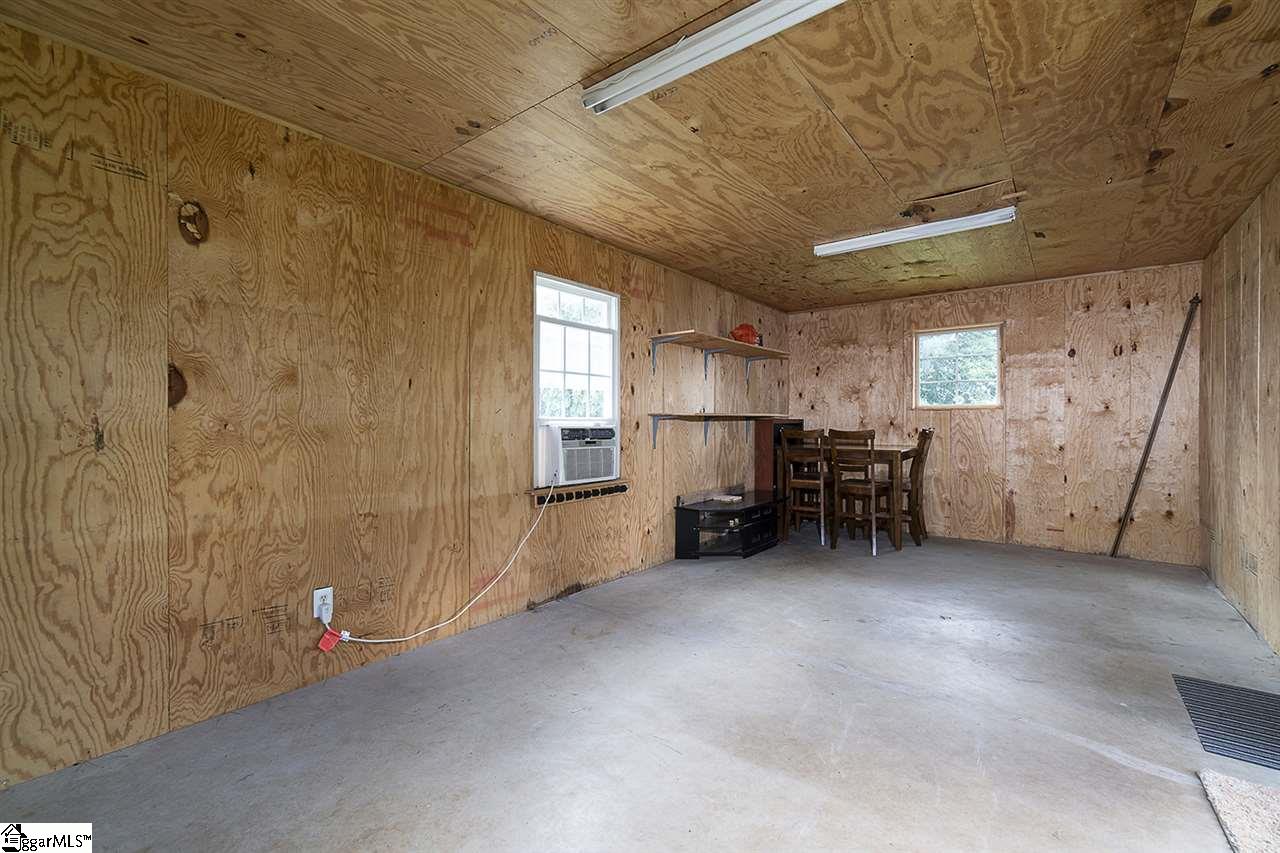 1414 Fox Squirrel Ridge Road Pickens, SC 29671 - Photo 29 of 31