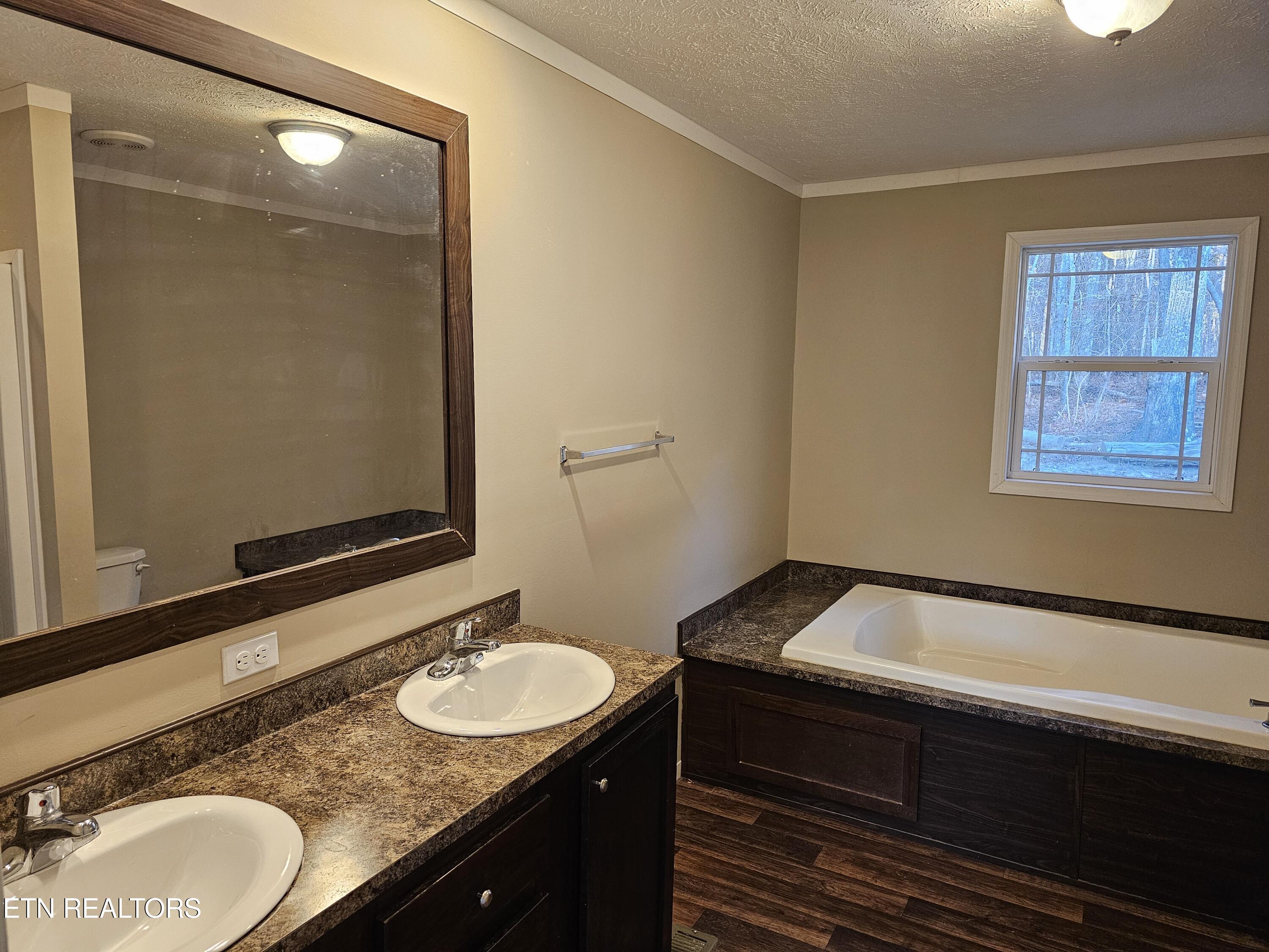 196 Red Hill Road Sunbright, TN 37872 - Photo 14 of 24 20251106_164938