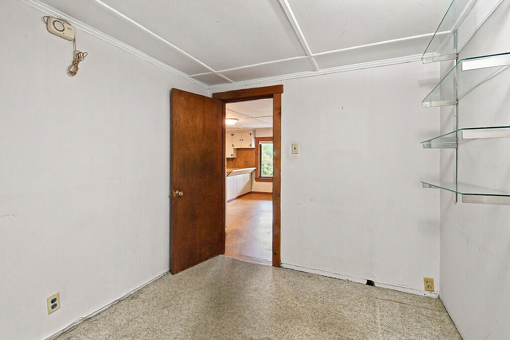 559 Abbott Road Winslow, ME 04901 - Photo 25 of 51 Office