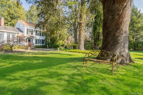 $4,950,000 | 549 Croton Lake Road, Bedford Corners, NY 10549