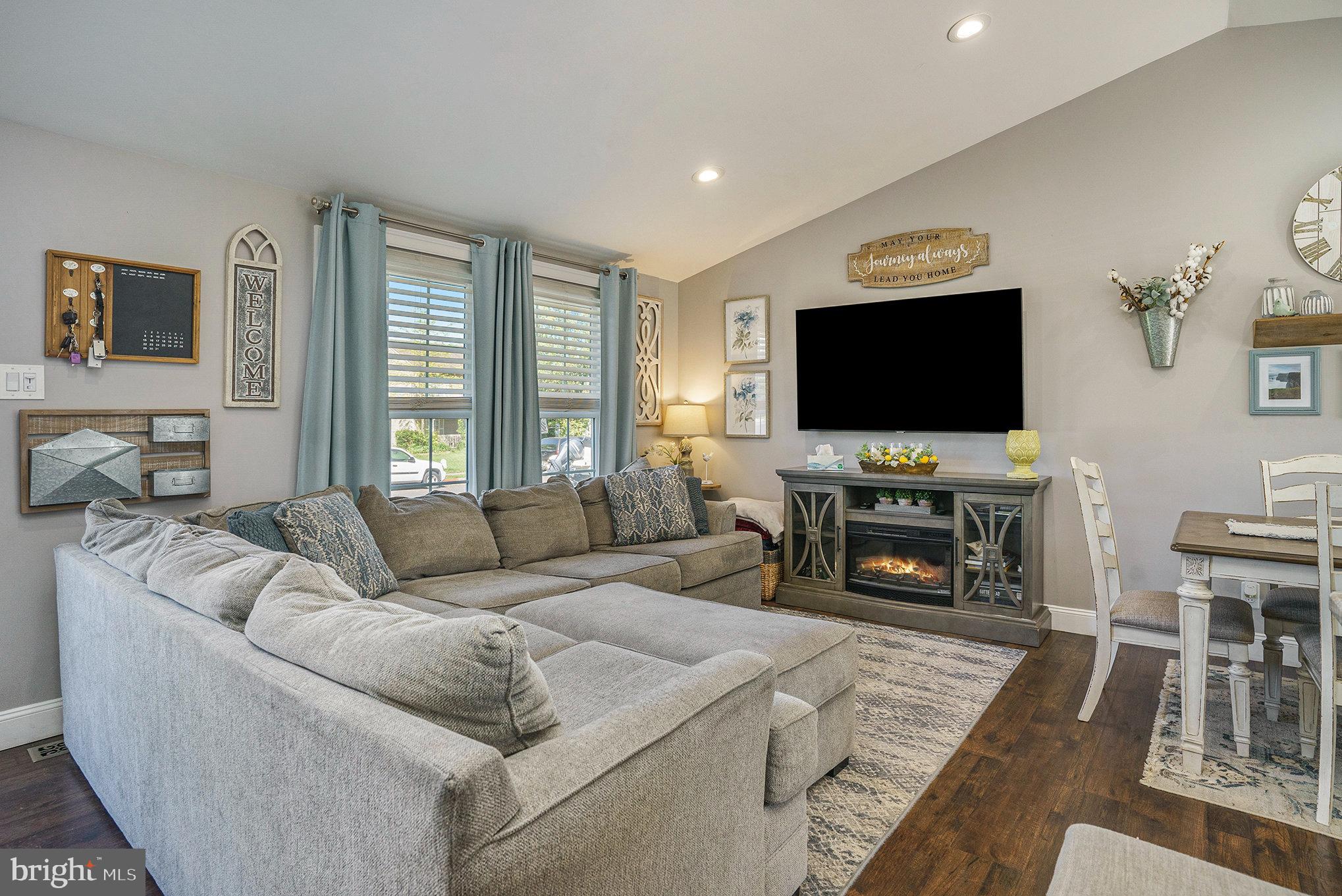 1304 Coatsbridge Road Williamstown, NJ 08094 - Photo 4 of 35 Gallery Image 4