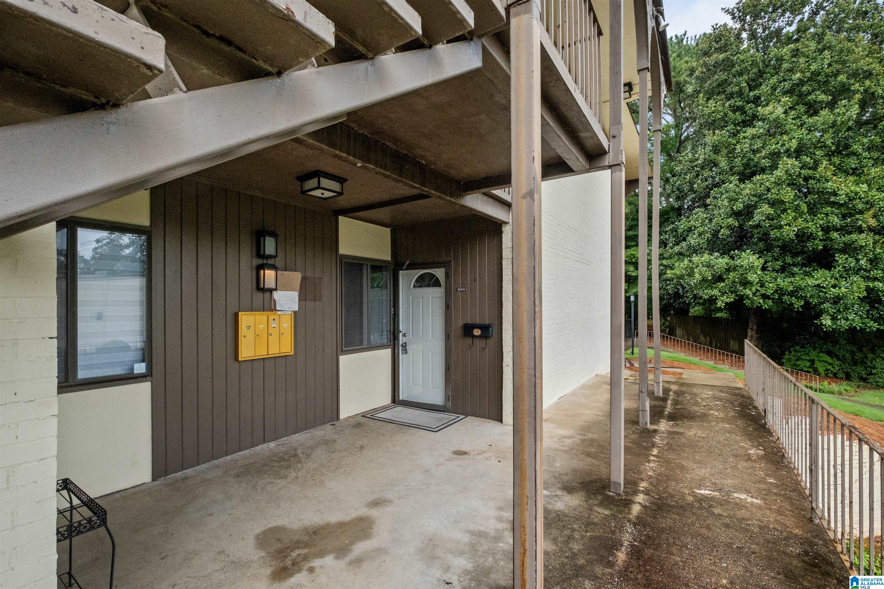 3013 Massey Road, Unit B Vestavia Hills, AL 35216 - Photo 3 of 30