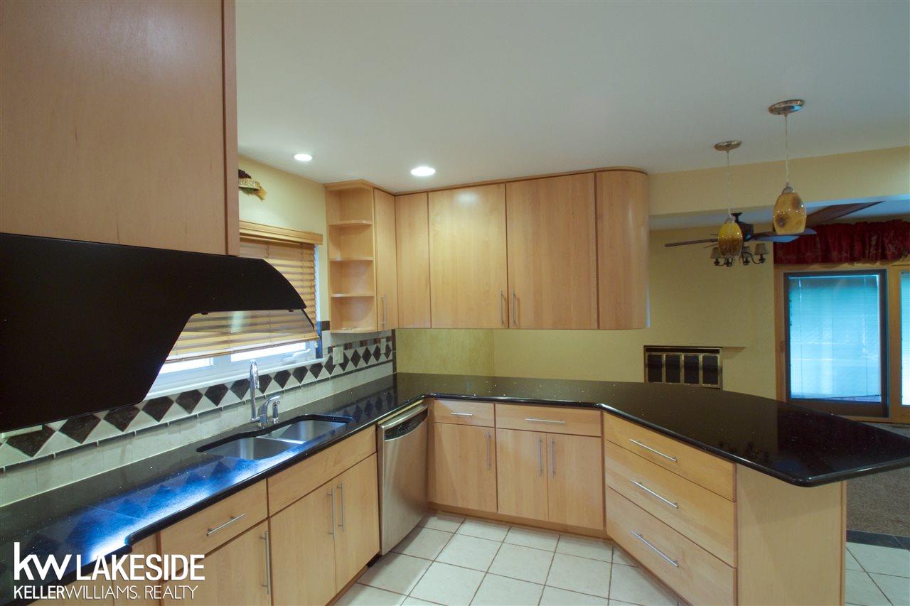 3904 Rolf Drive Warren, MI 48092 - Photo 27 of 44 Gallery Image 27