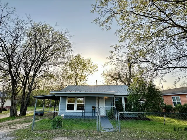 $219,000 | 1916 Hill Street, Bastrop, TX 78602