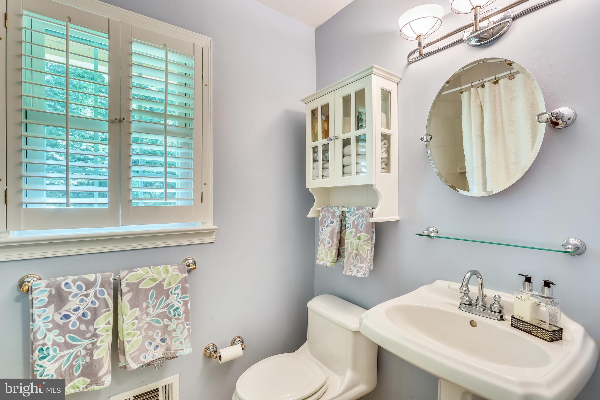 9600 Brink Road Gaithersburg, MD 20882 - Photo 23 of 66 Renovated main level full bath