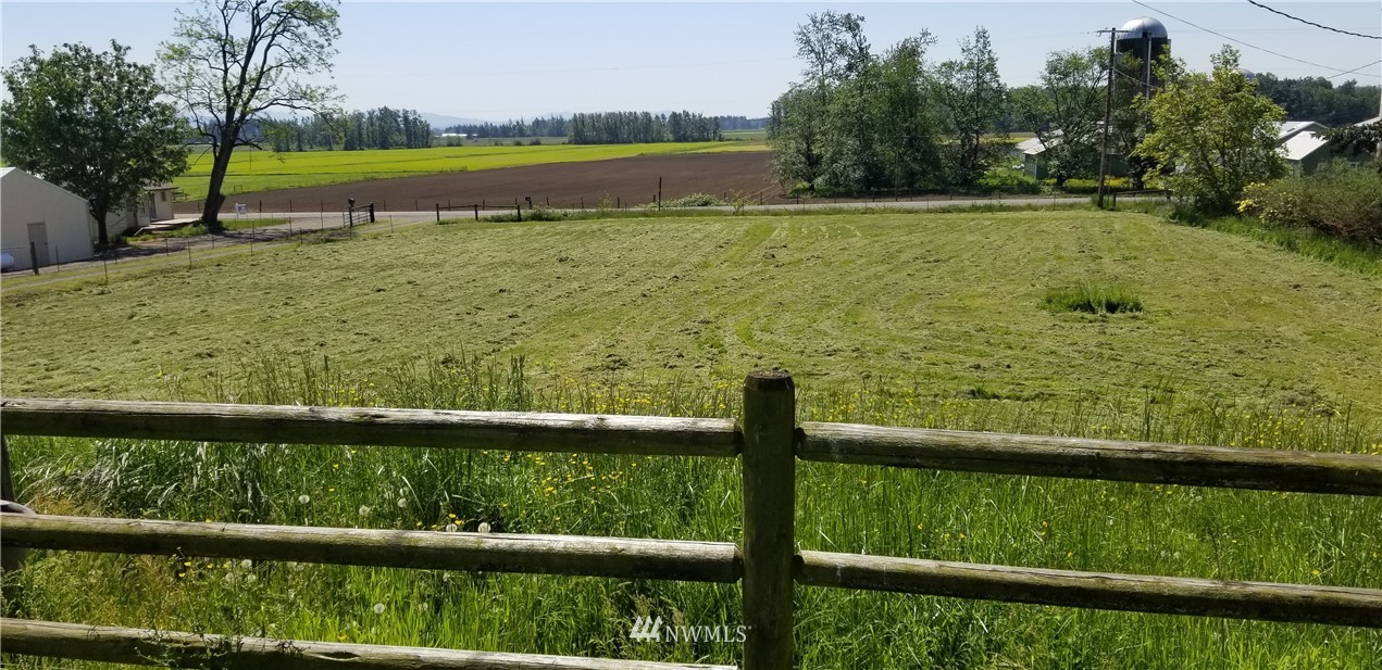 1522 West Badger Road Custer, WA 98240 - Photo 7 of 12