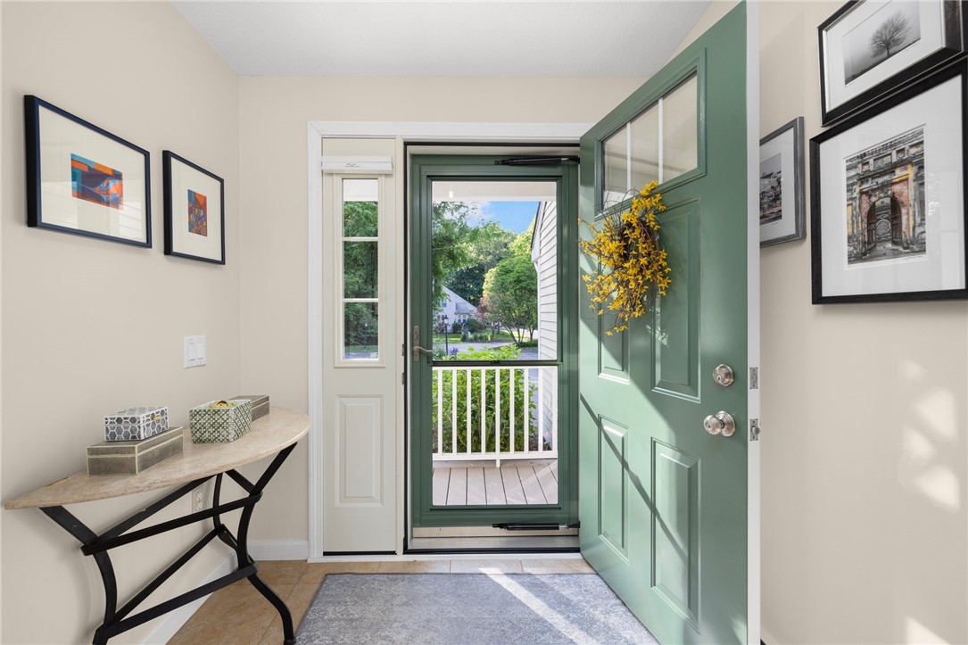 5570 Post Road, Unit 7 Warwick, RI 02818 - Photo 4 of 44