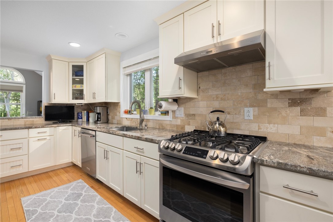 5570 Post Road, Unit 7 Warwick, RI 02818 - Photo 9 of 44