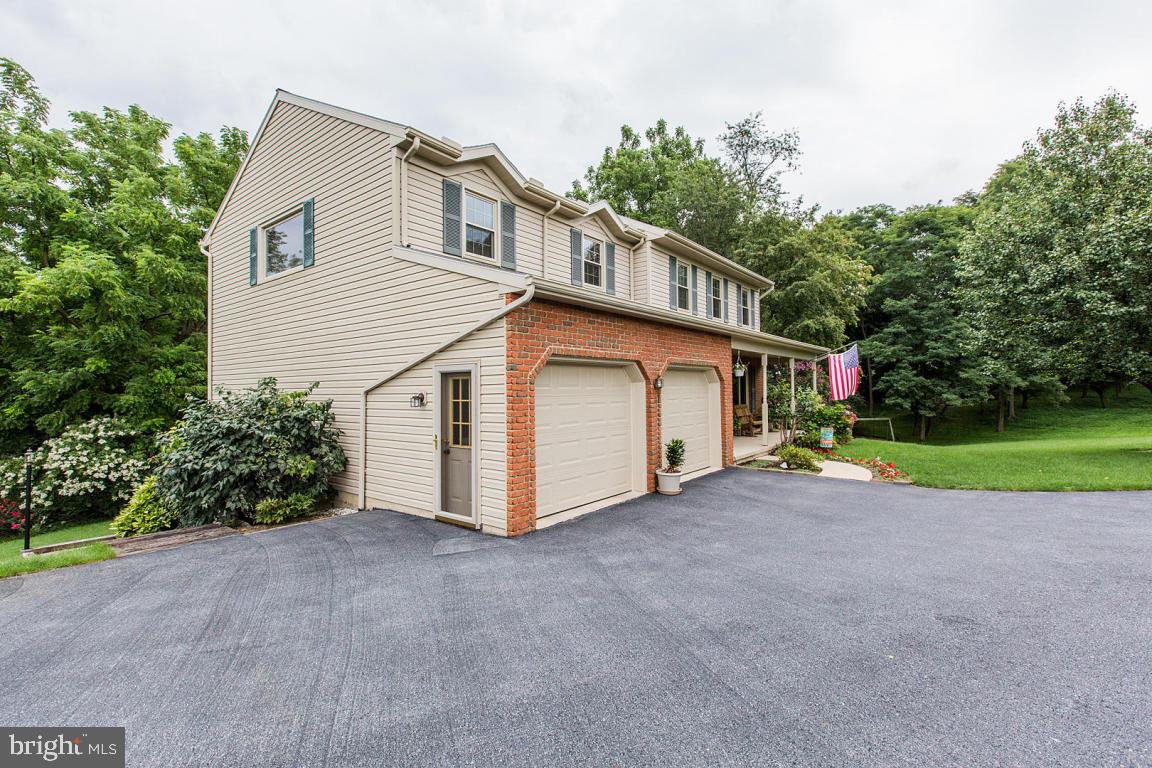142 Snavely Mill Road Lititz, PA 17543 - Photo 6 of 70