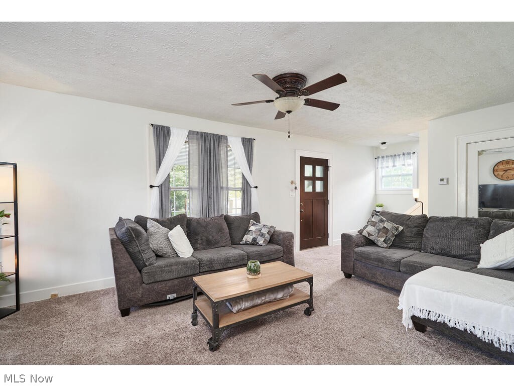 714 Damon Street Akron, OH 44310 - Photo 4 of 25 Gallery Image 4