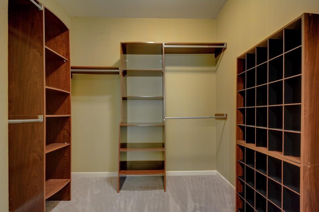 16 Radisson Cove Oak Ridge, TN 37830 - Photo 17 of 17 16radisoncloset2