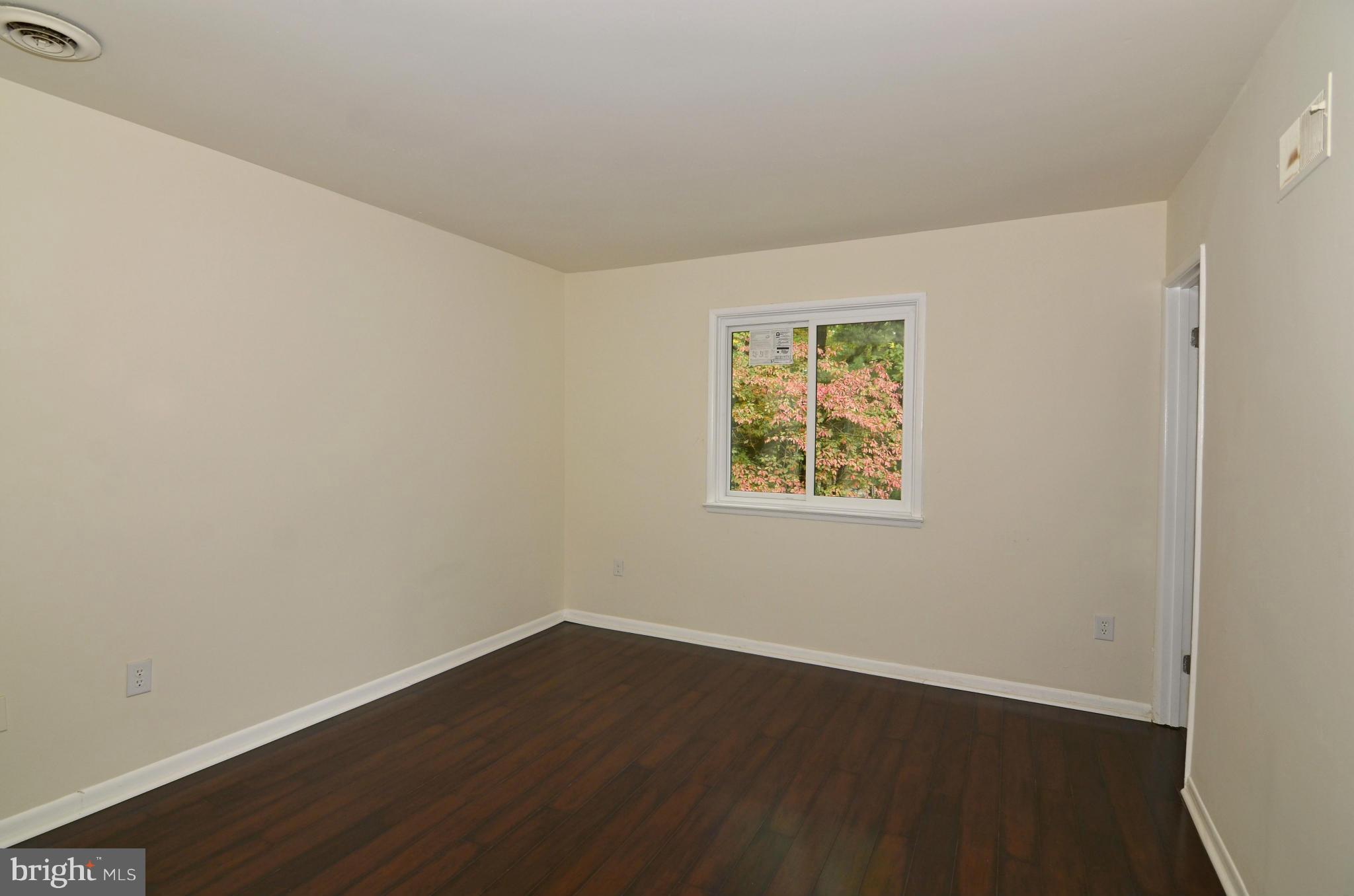 2473 Pyrenees Court Reston, VA 20191 - Photo 8 of 14 Bedroom (Master)