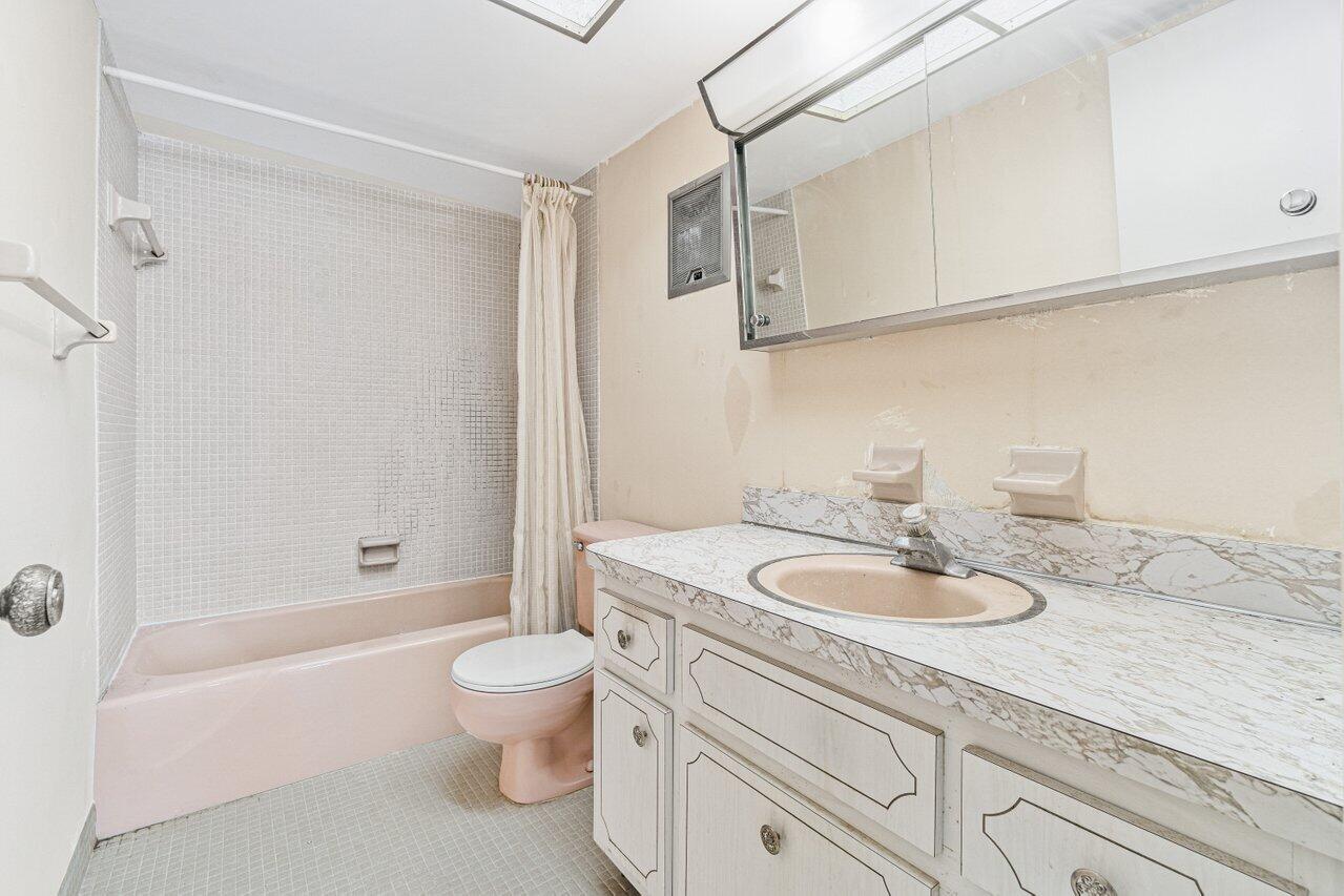 400 Northeast 20th Street, Unit B315 Boca Raton, FL 33431 - Photo 18 of 48 018-400Northeast20thStreet-BocaRaton-FL-