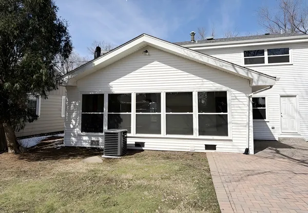 $339,900 | 2052 Collett Lane, Flossmoor, IL 60422