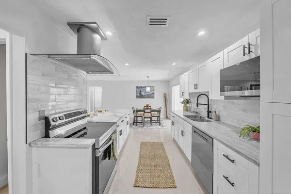 $549,900 | 6520 Kimberly Boulevard, North Lauderdale, FL 33068