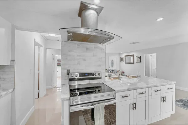 $549,900 | 6520 Kimberly Boulevard, North Lauderdale, FL 33068