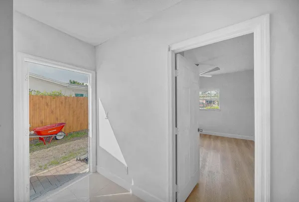 $549,900 | 6520 Kimberly Boulevard, North Lauderdale, FL 33068