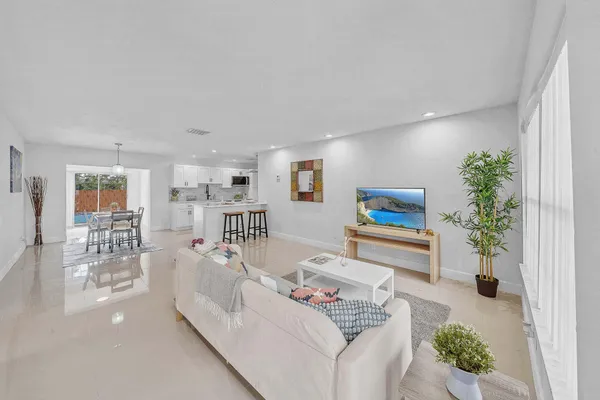 $549,900 | 6520 Kimberly Boulevard, North Lauderdale, FL 33068