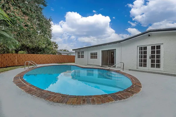 $549,900 | 6520 Kimberly Boulevard, North Lauderdale, FL 33068