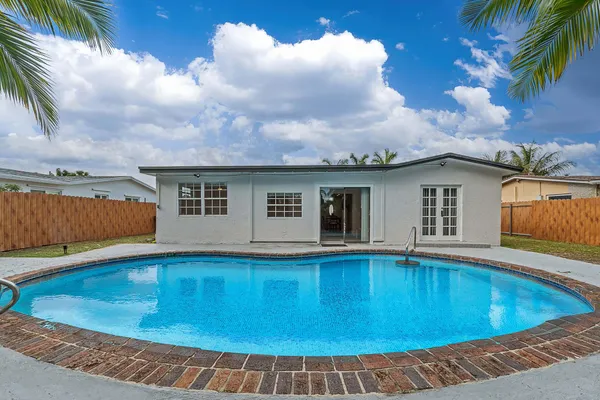 $549,900 | 6520 Kimberly Boulevard, North Lauderdale, FL 33068