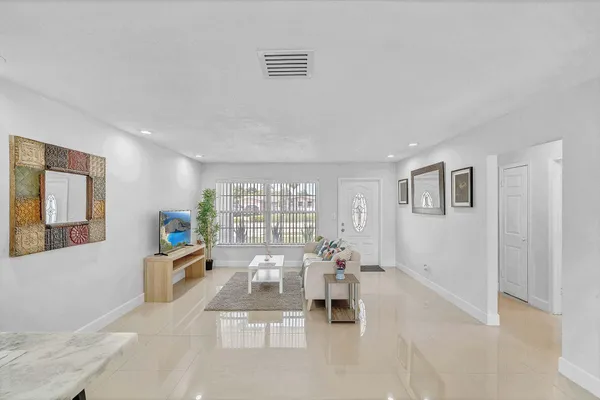 $549,900 | 6520 Kimberly Boulevard, North Lauderdale, FL 33068