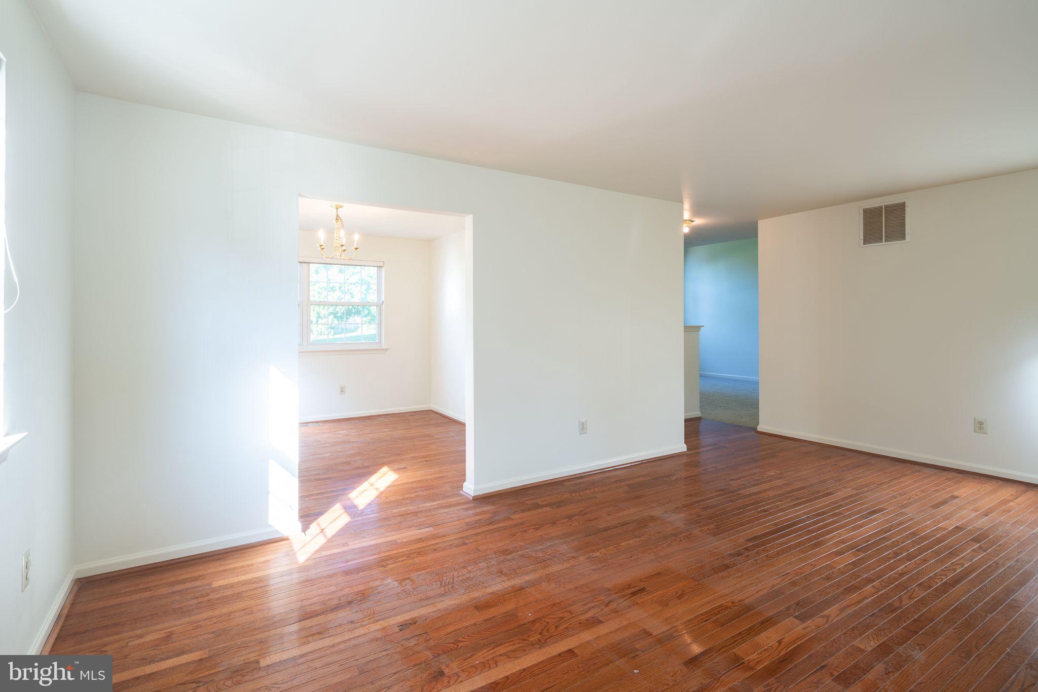 5 Liberty Court Marcus Hook, PA 19061 - Photo 5 of 35