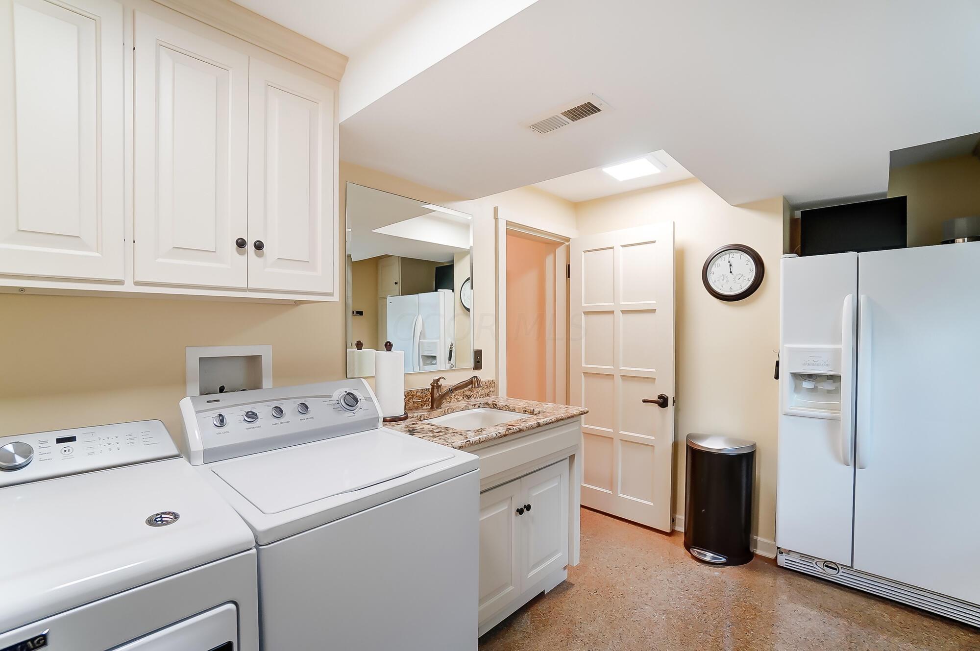 1874 Collingswood Road Upper Arlington, OH 43221 - Photo 88 of 113 092