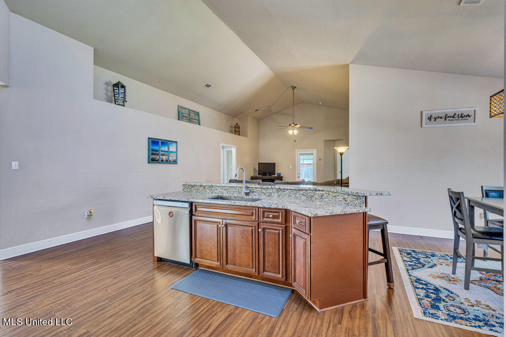 16434 Orange Grove Road Gulfport, MS 39503 - Photo 13 of 36 16434OrangeGroveRd-13