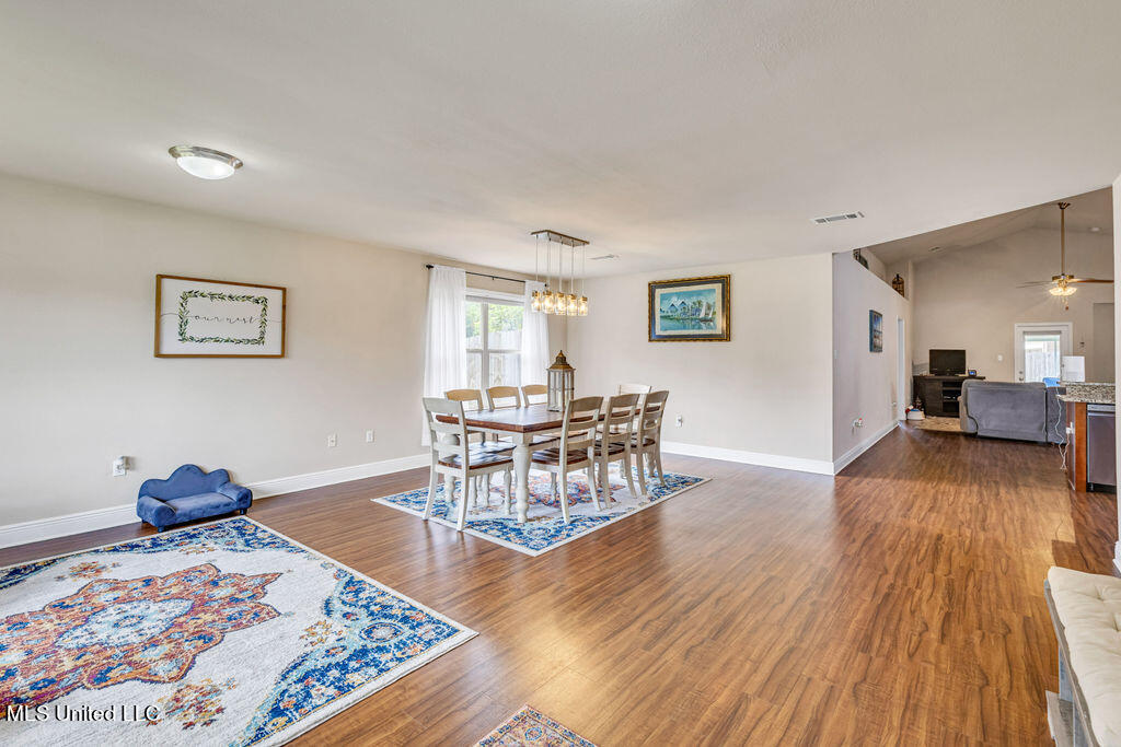 16434 Orange Grove Road Gulfport, MS 39503 - Photo 5 of 36 16434OrangeGroveRd-5