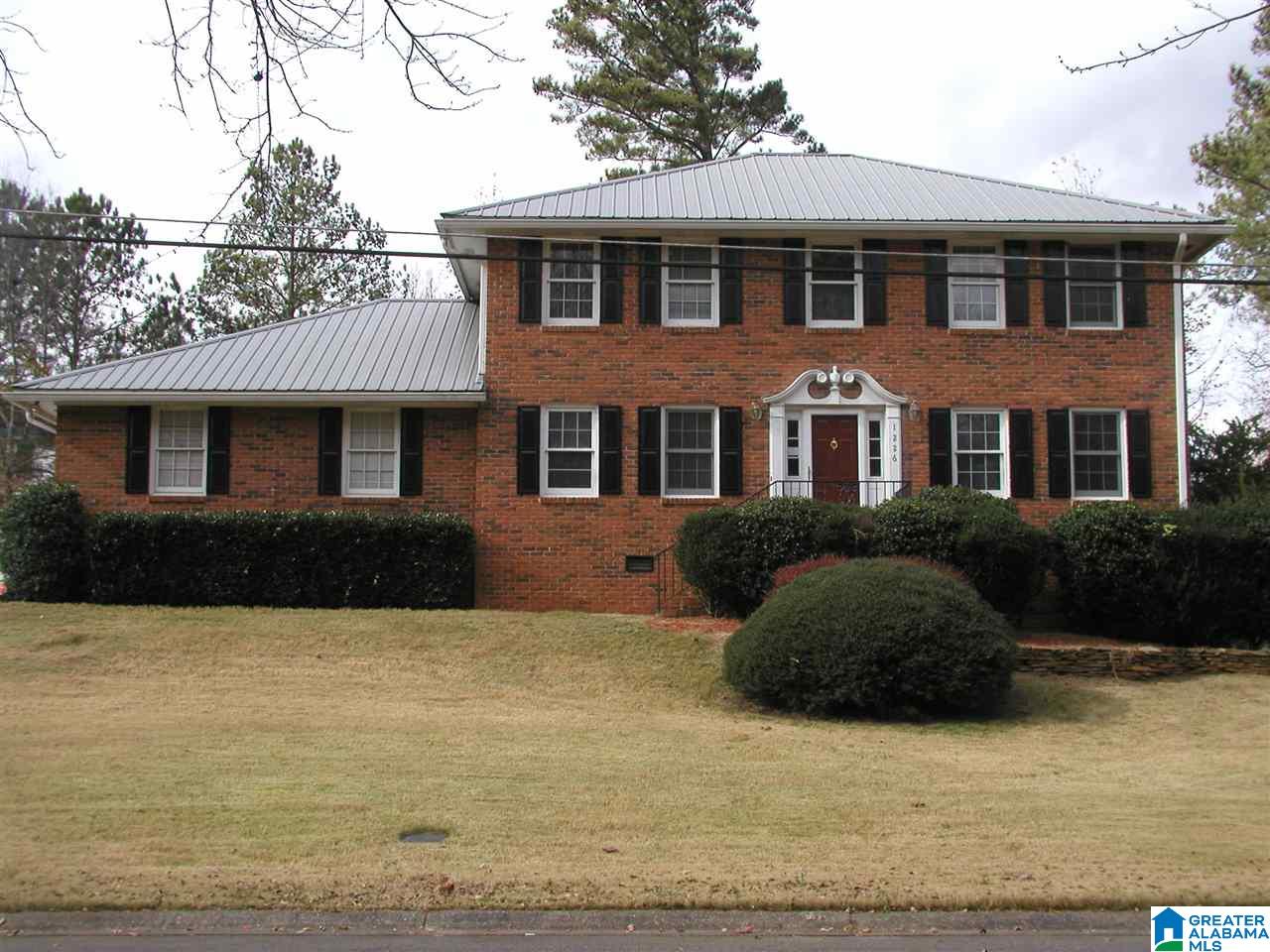 1226 Woodmont Road Anniston, AL 36207 - Photo 2 of 13