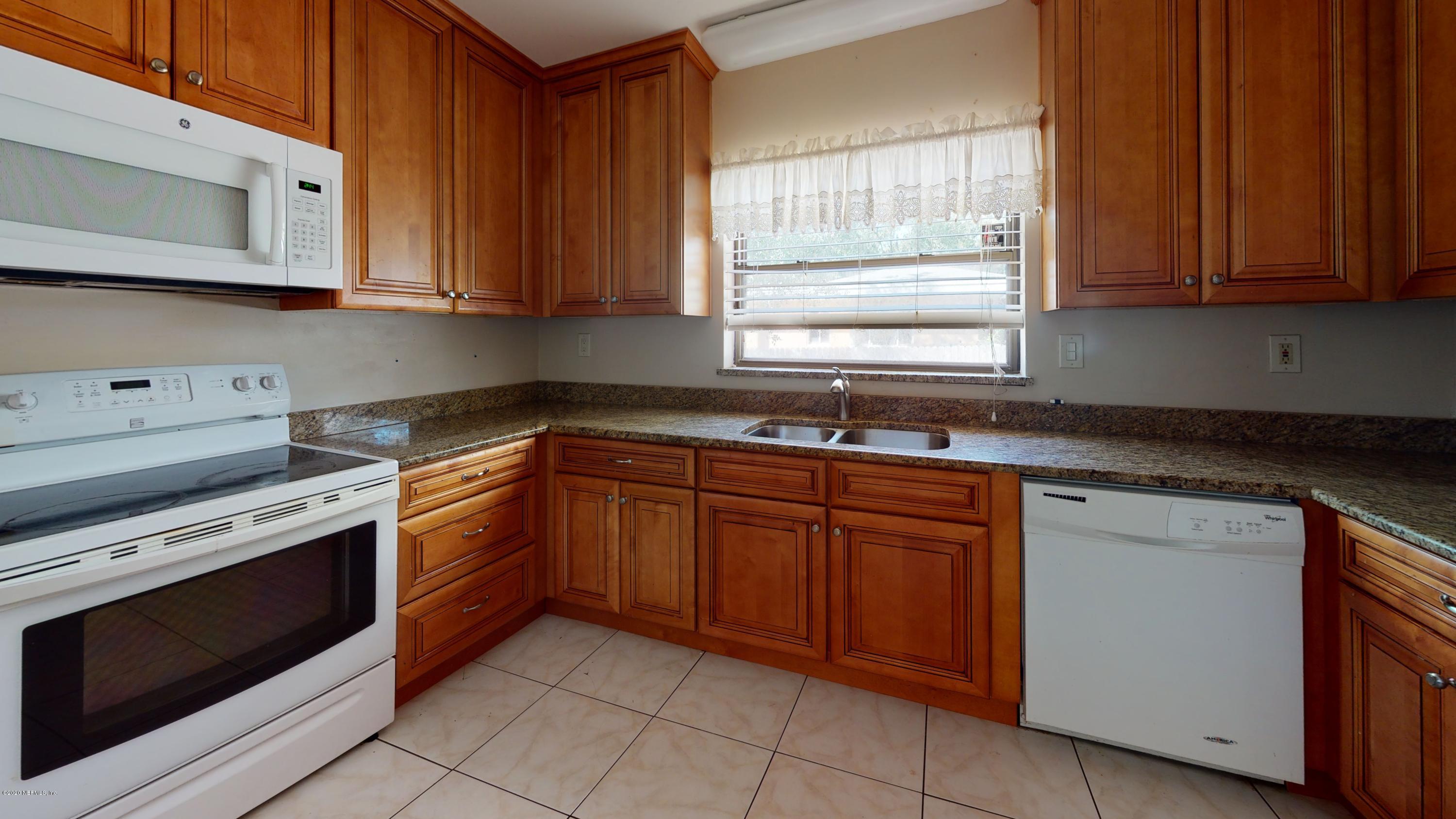 1040 Penman Road Neptune Beach, FL 32266 - Photo 11 of 34 Kit 2