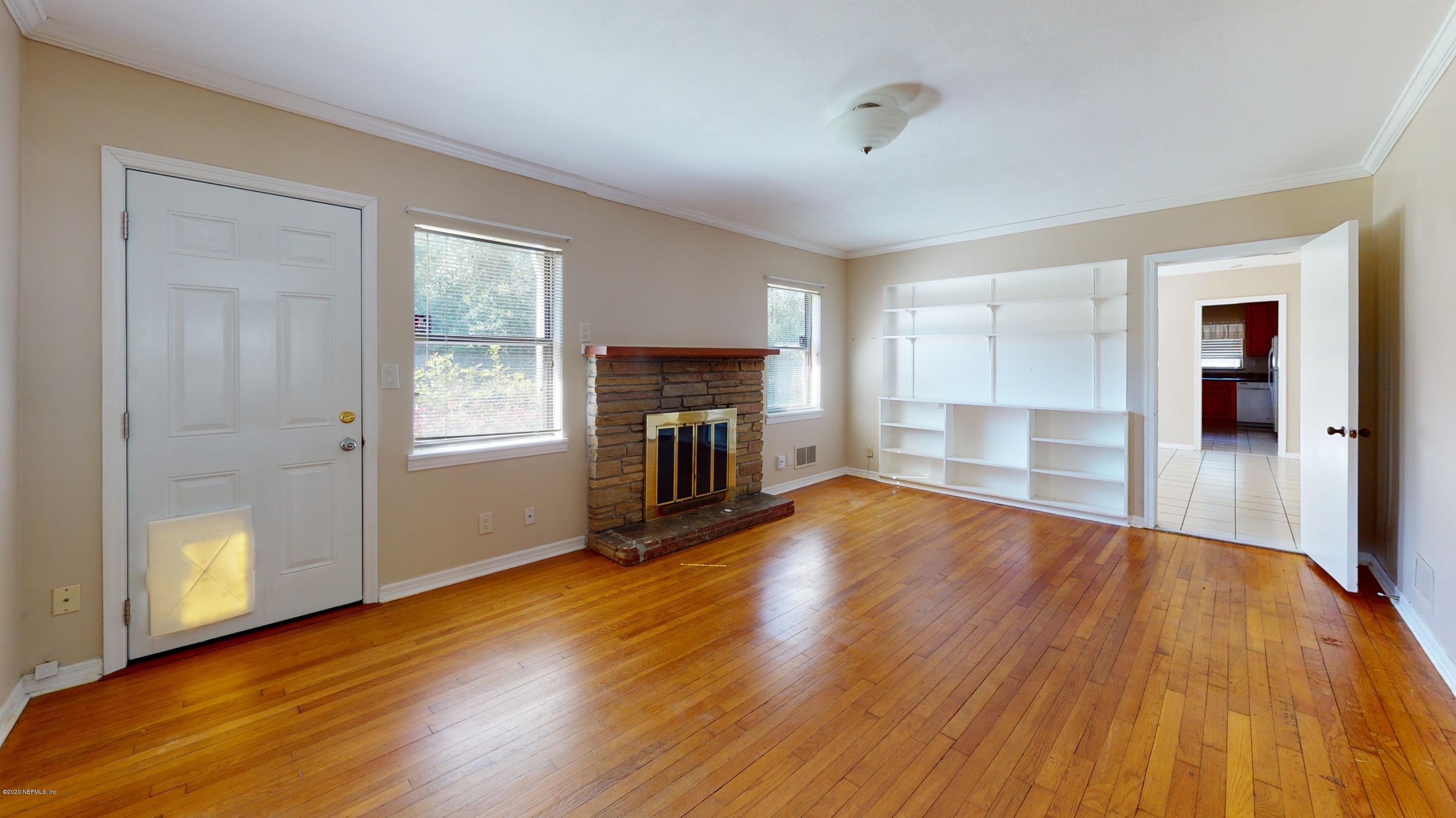 1040 Penman Road Neptune Beach, FL 32266 - Photo 6 of 34 Living 1