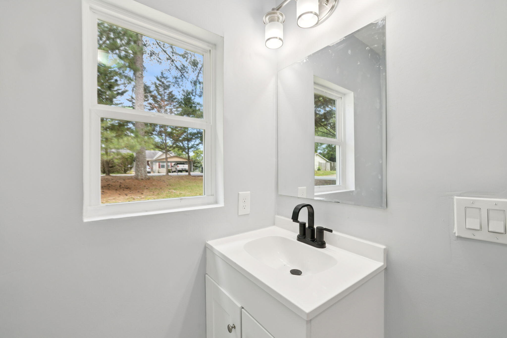 606 Virginia Avenue Dalton, GA 30721 - Photo 15 of 38 17-web-or-mls-06 Virginia Ave Dalton - 0