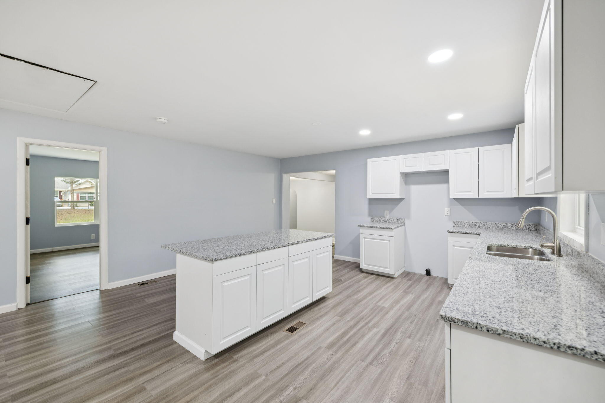 606 Virginia Avenue Dalton, GA 30721 - Photo 3 of 38 12-web-or-mls-06 Virginia Ave Dalton - 0