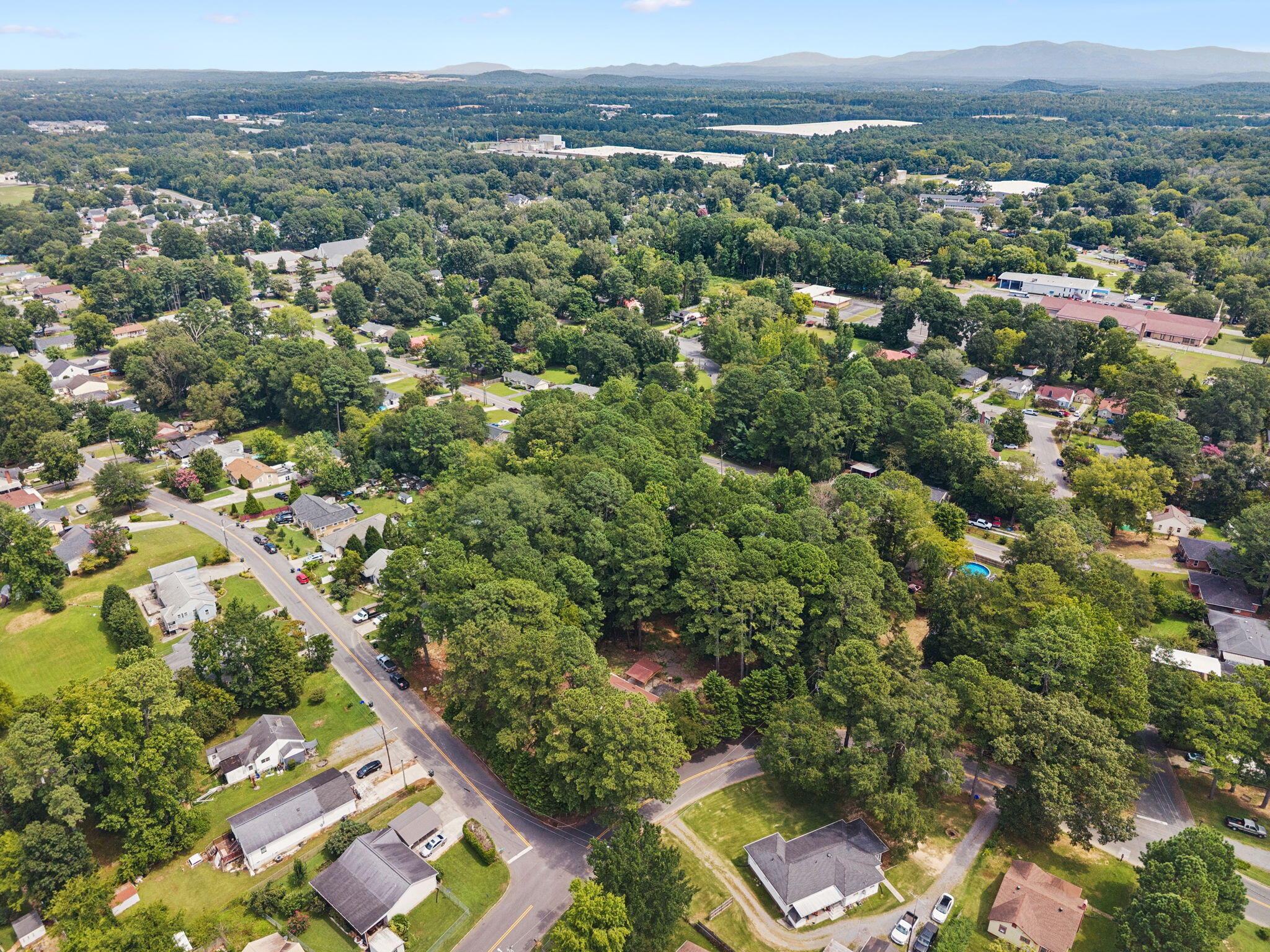 606 Virginia Avenue Dalton, GA 30721 - Photo 32 of 38 40-web-or-mls-06 Virginia Ave Dalton - 0