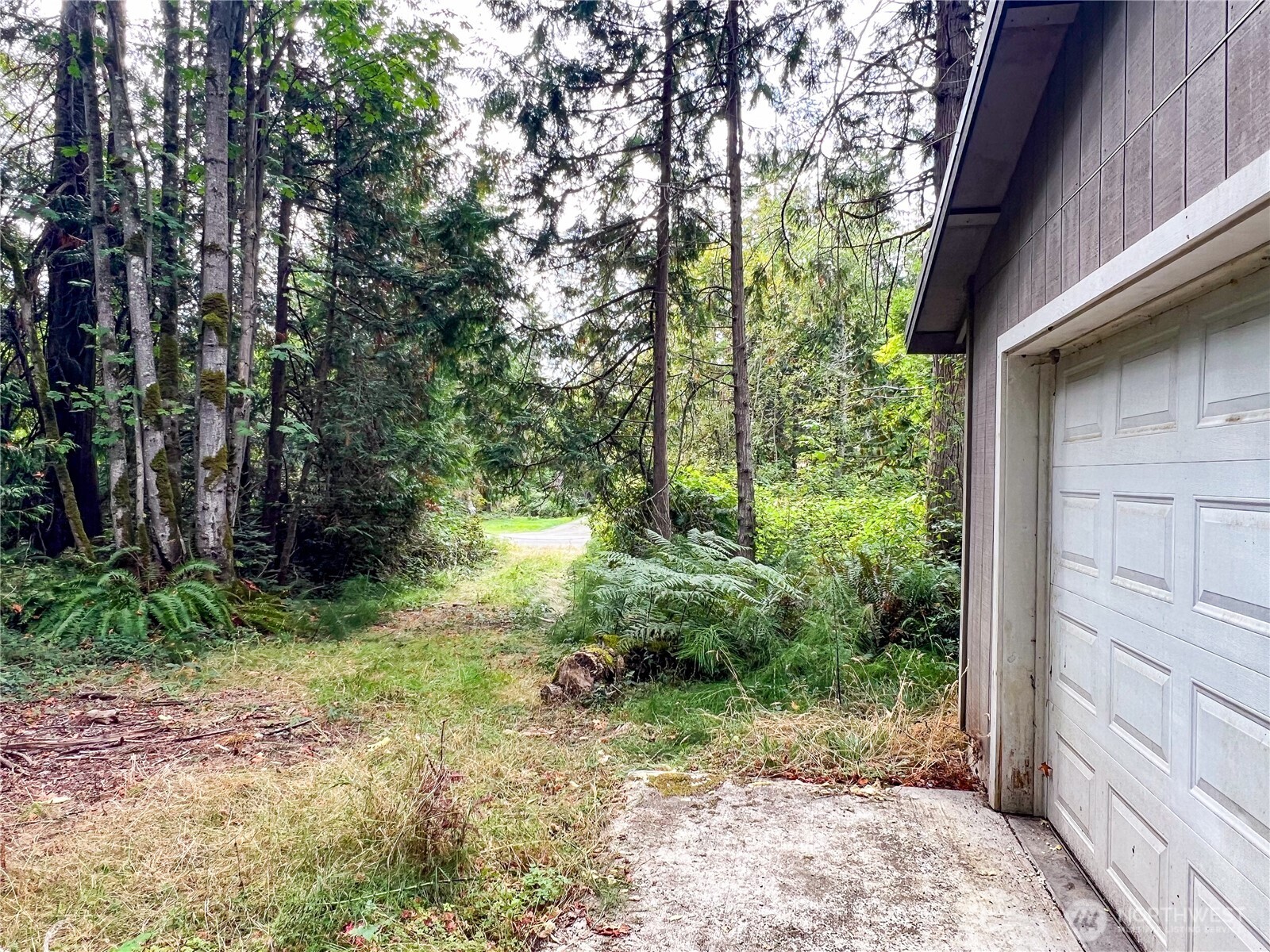 500 Griffith Point Road Nordland, WA 98358 - Photo 3 of 32