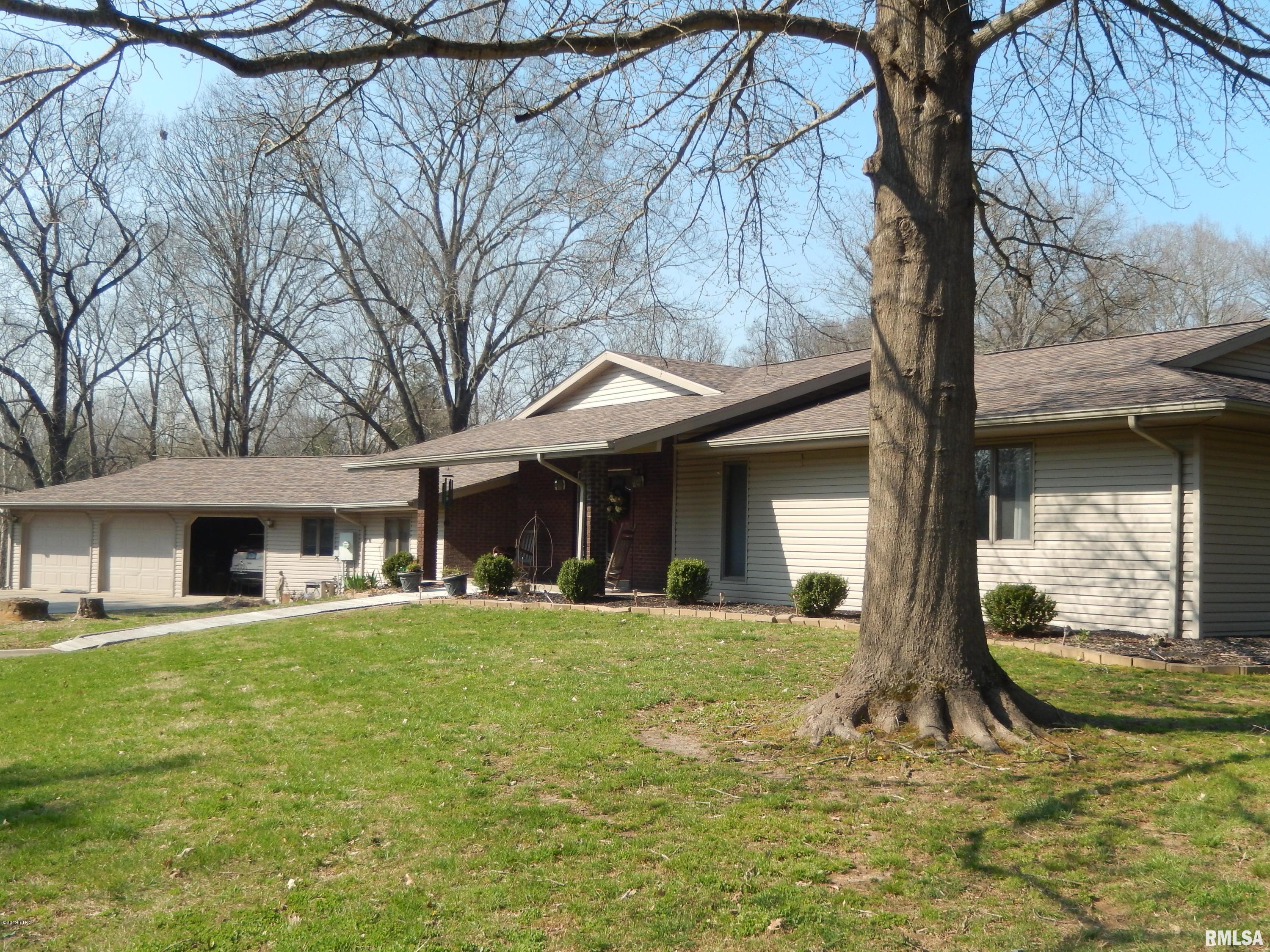 2265 Lick Creek Road Anna, IL 62906 - Photo 3 of 50